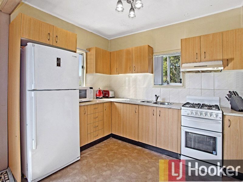 74 Station St, Guildford NSW 2161