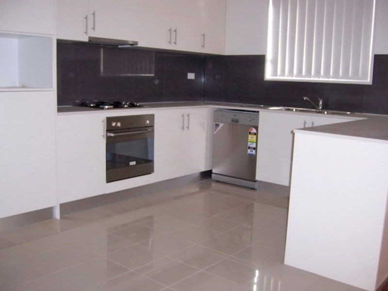 16/17-21 Kirkham Rd, Auburn NSW 2144