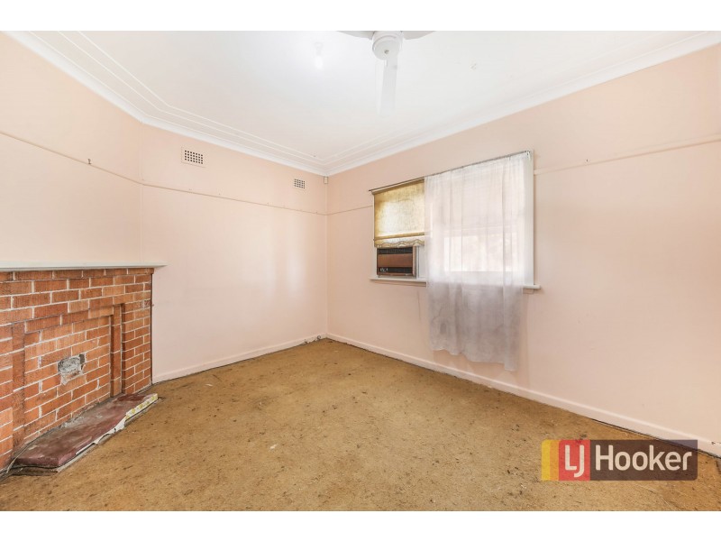 46 Kibo Rd, Regents Park NSW 2143