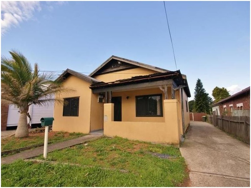 407 Stacey St, Bankstown NSW 2200