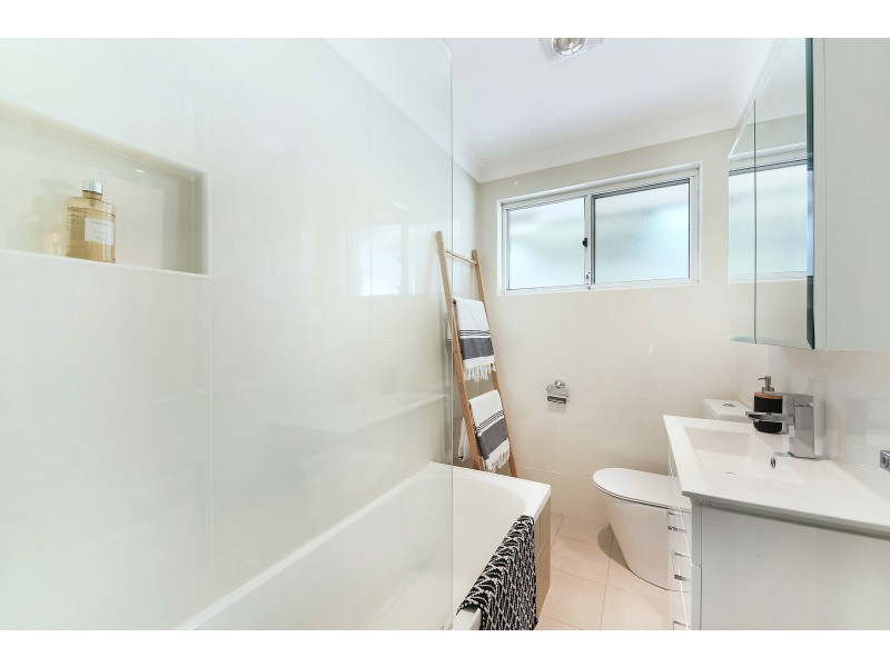 9 Correa Place, Macquarie Fields NSW 2564