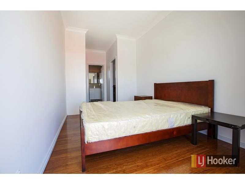 2/289 Clyde Street, Granville NSW 2142