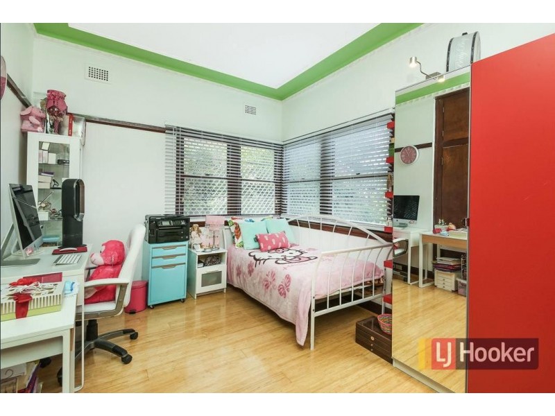 19 St Johns Rd, Auburn NSW 2144