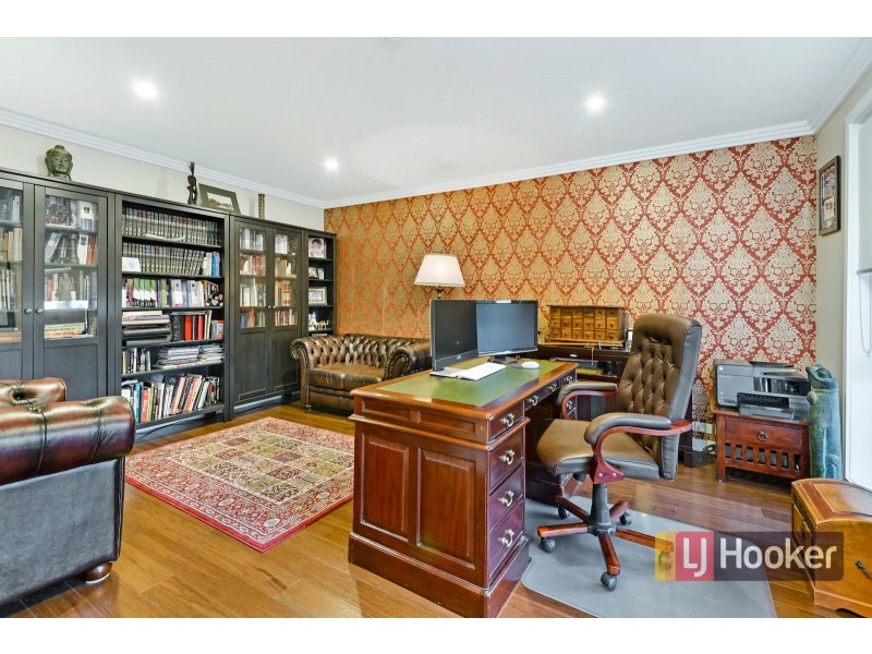 50 Woburn Abbey Court, Wattle Grove NSW 2173