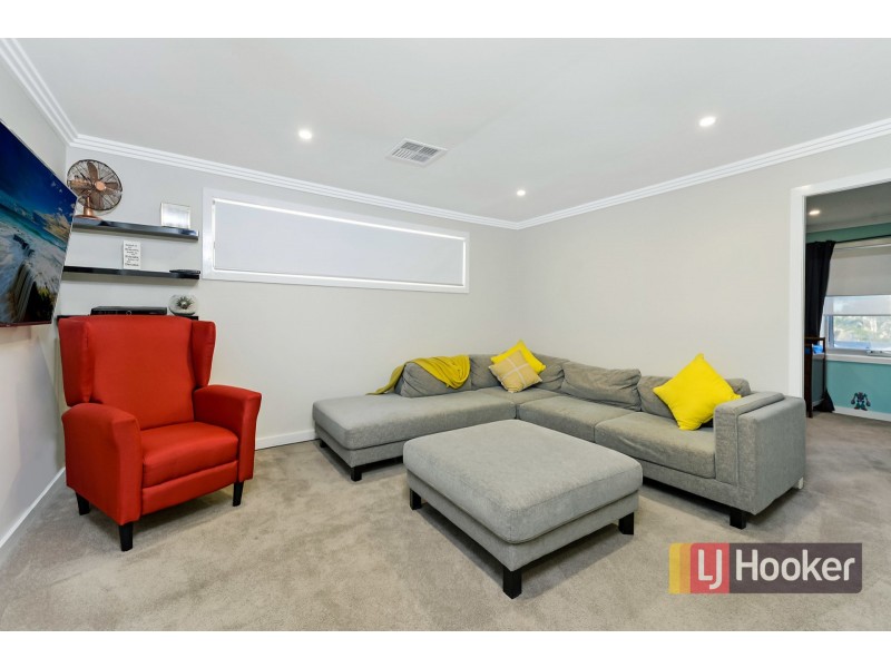 50 Woburn Abbey Court, Wattle Grove NSW 2173