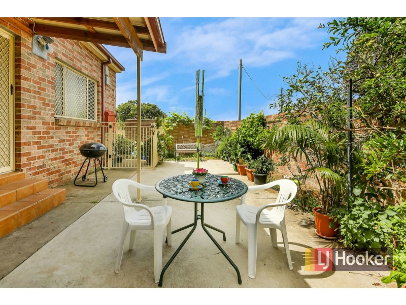42 Lascelles Ave, Greenacre NSW 2190