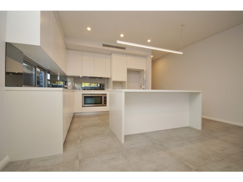 10A Byron Rd, Guildford NSW 2161