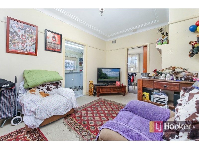 96 Campbell Hill Rd, Chester Hill NSW 2162