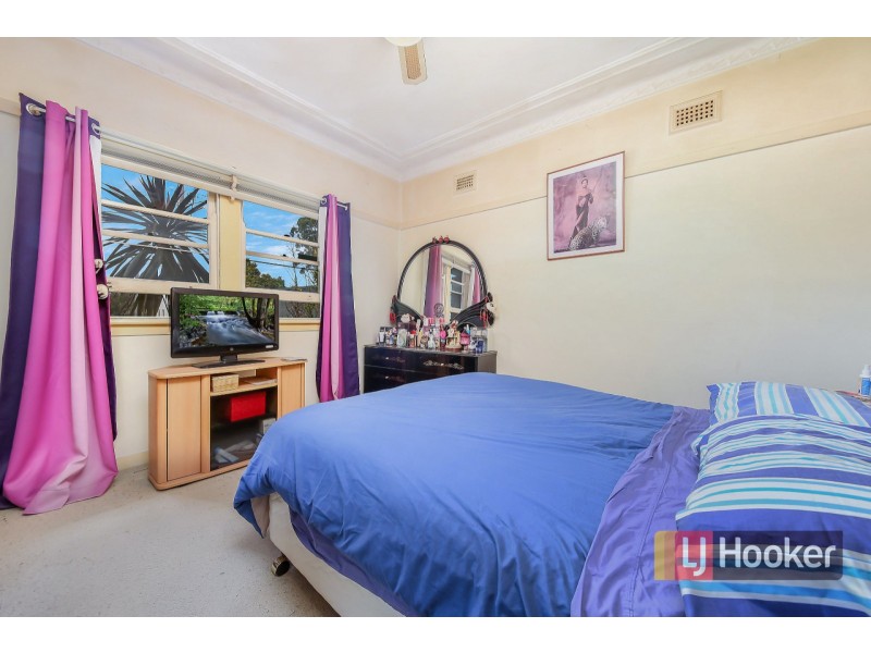 96 Campbell Hill Rd, Chester Hill NSW 2162