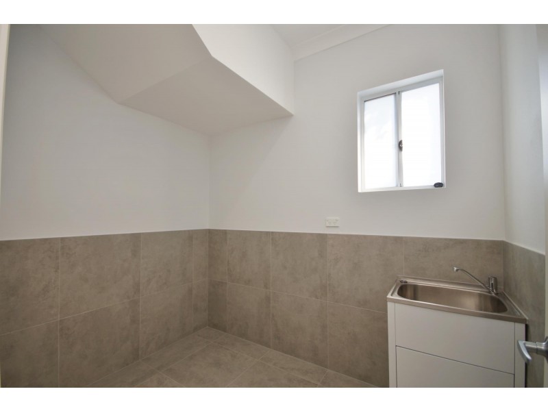 115 Lindesay St, Campbelltown NSW 2560