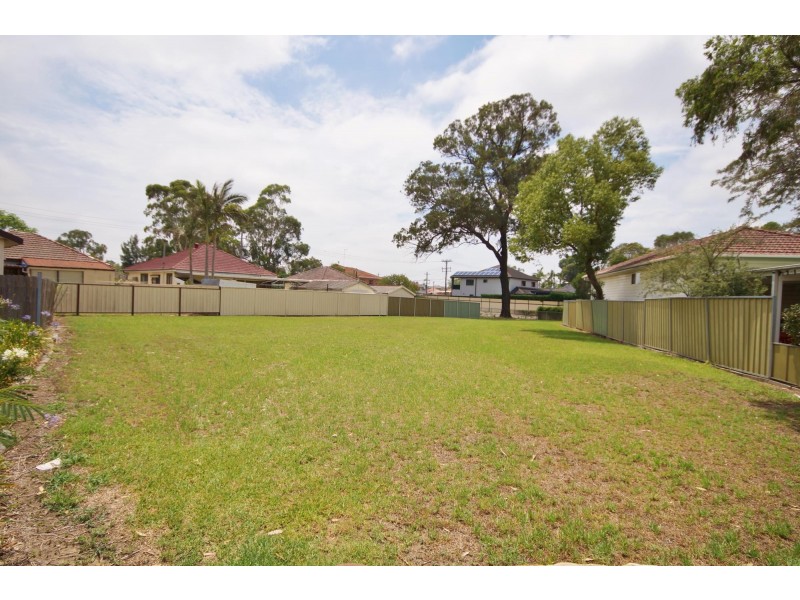 4A Vairys Crescent, Merrylands NSW 2160