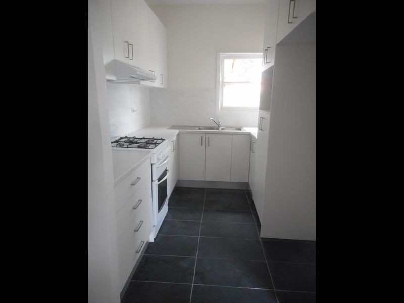 30 Lupin Ave, Fairfield East NSW 2165