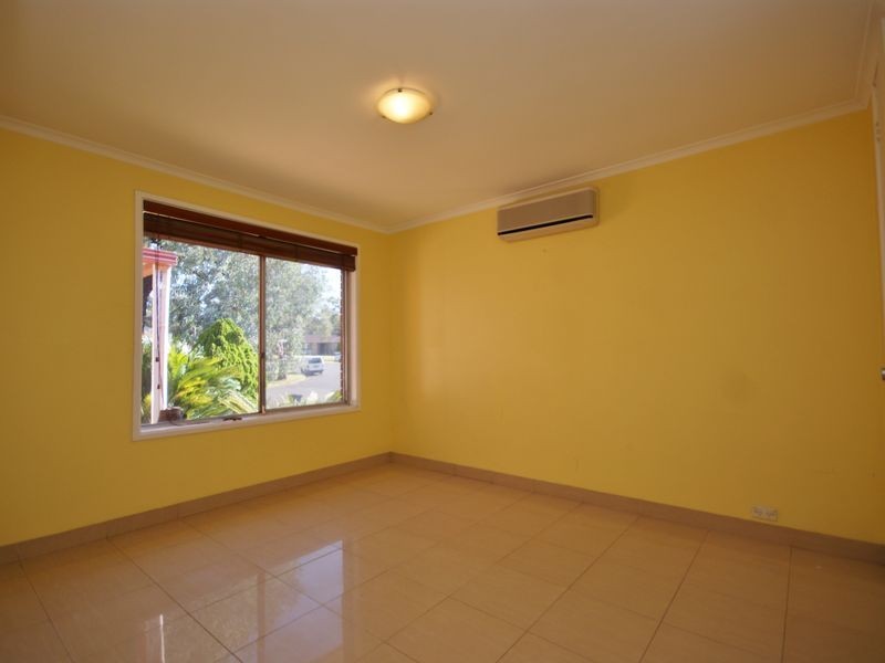 6 Willow Pl, Bass Hill NSW 2197