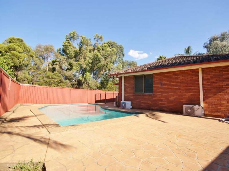 6 Willow Pl, Bass Hill NSW 2197