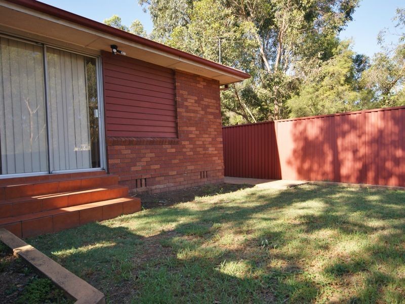 6 Willow Pl, Bass Hill NSW 2197
