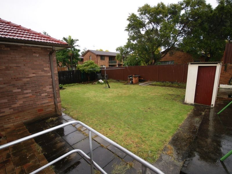 10 Whiting Street, Regents Park NSW 2143