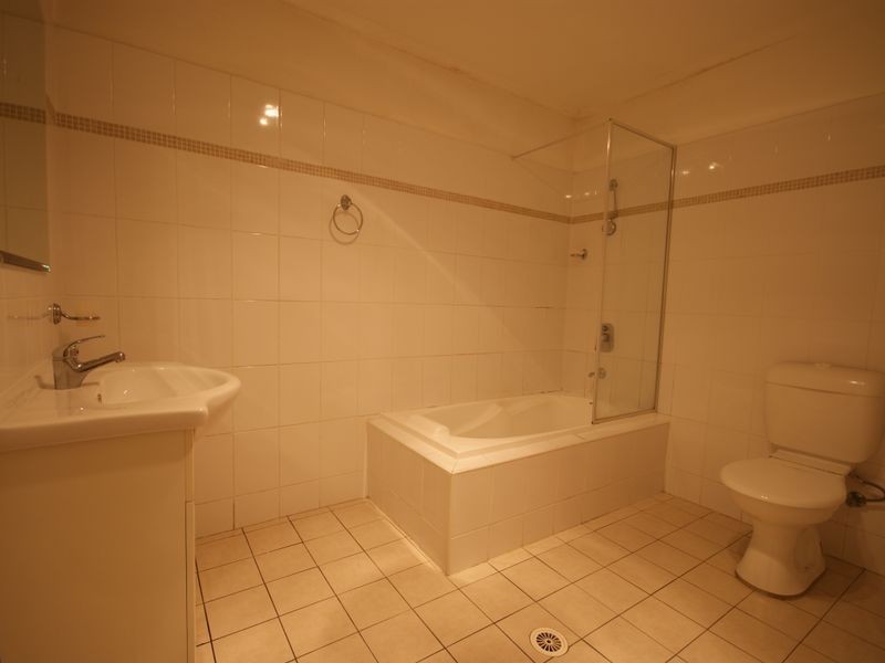 7/72-74 Mountford Ave, Guildford NSW 2161