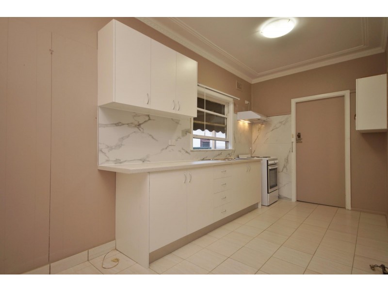 2 Corliss St, Regents Park NSW 2143