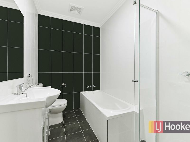 13/48 Mountford Avenue, Guildford NSW 2161