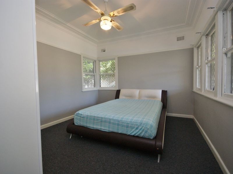 70 Cardigan St, Guildford NSW 2161