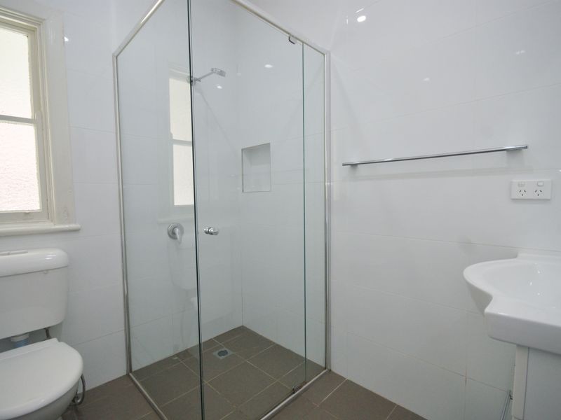 70 Cardigan St, Guildford NSW 2161