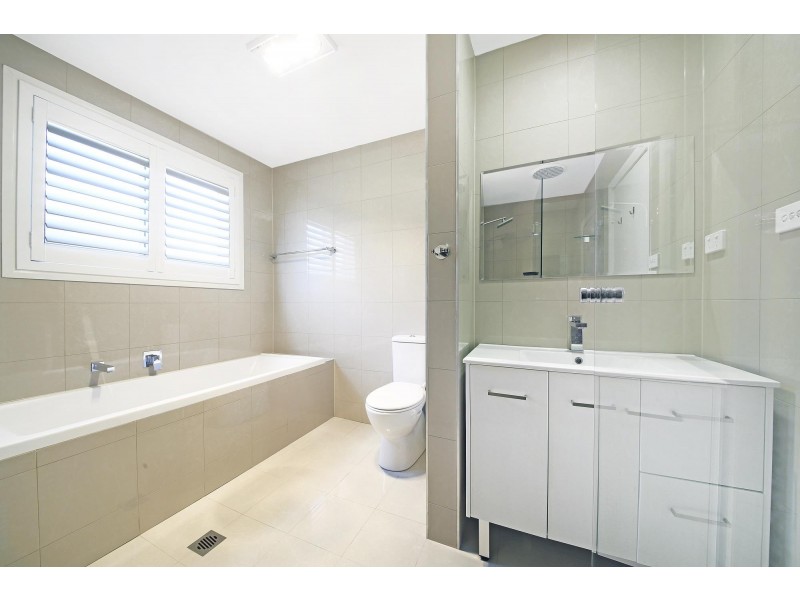 26a Cheatle St, East Hills NSW 2213