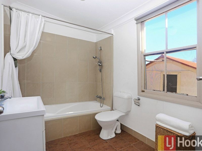 16 Sixth Avenue, Berala NSW 2141