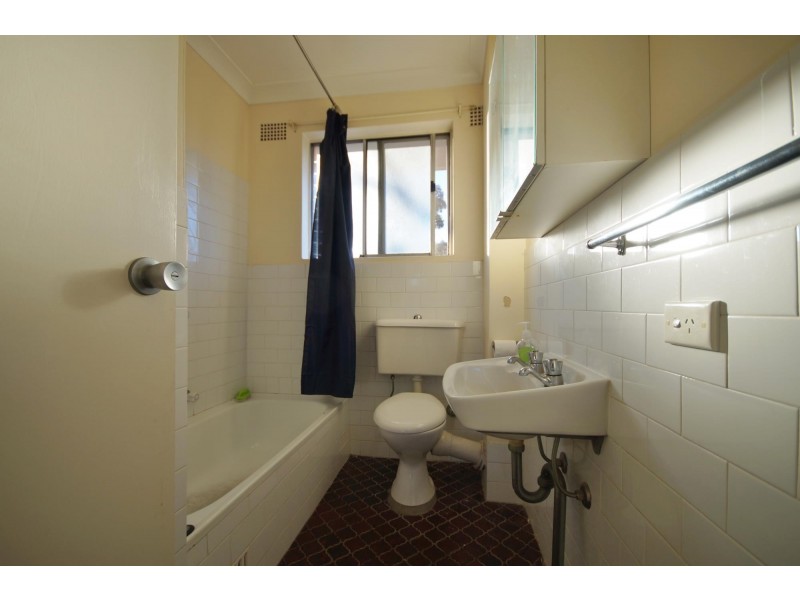 16/11a Cambridge St, Gladesville NSW 2111