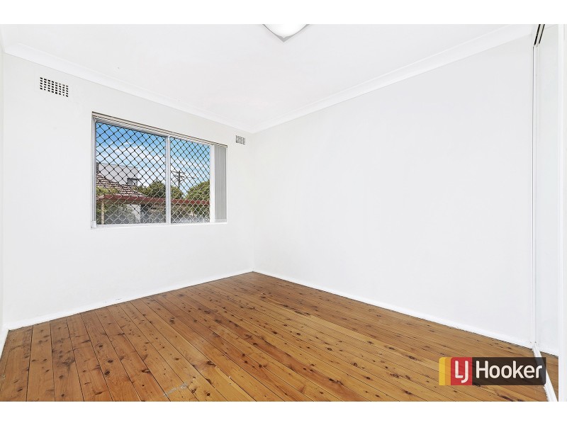 2/122 Harrow Rd, Auburn NSW 2144