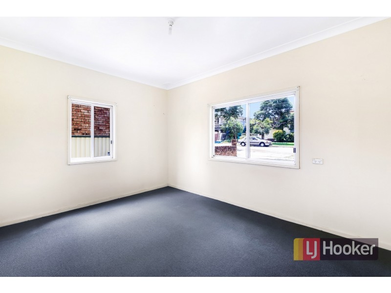 24 Dunbar Ave, Regents Park NSW 2143