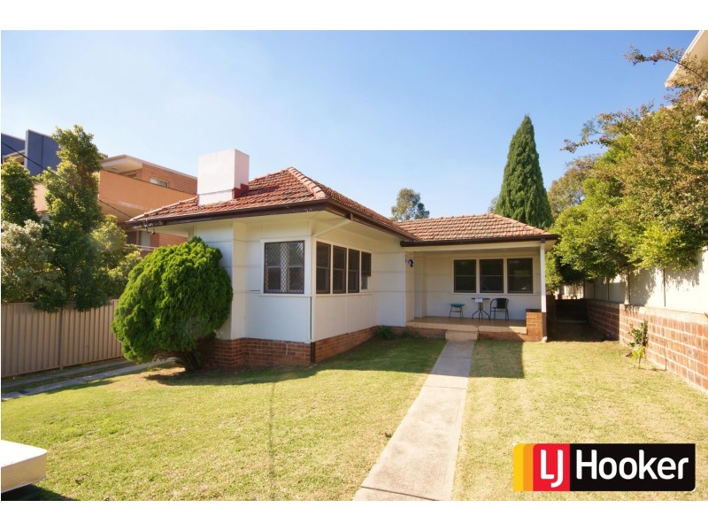 70 Cardigan St, Guildford NSW 2161