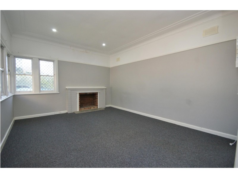 70 Cardigan St, Guildford NSW 2161