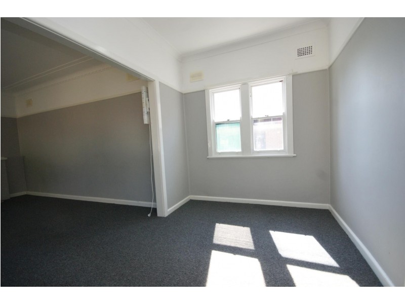 70 Cardigan St, Guildford NSW 2161