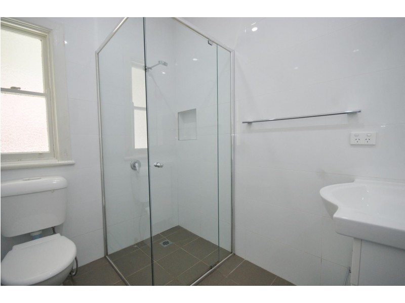 70 Cardigan St, Guildford NSW 2161