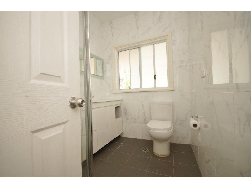 100 Betts Rd, Merrylands West NSW 2160