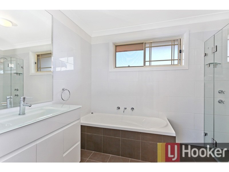 2/20 Albert Rd, Auburn NSW 2144