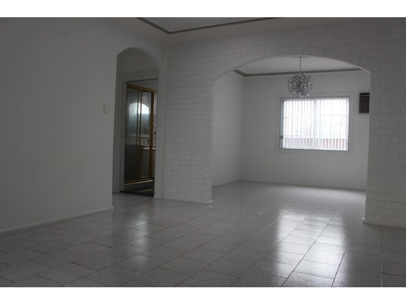 172 CUMBERLAND RD, Auburn NSW 2144