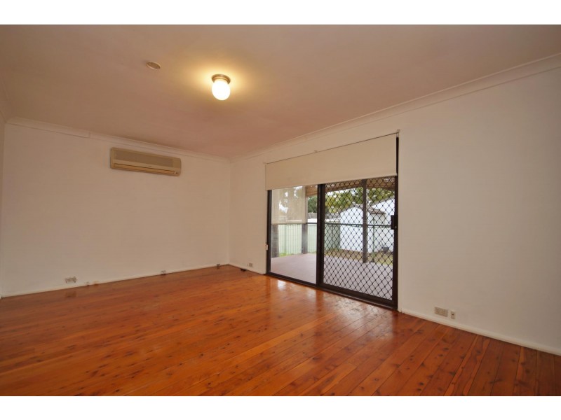 17 Rixon St, Bass Hill NSW 2197