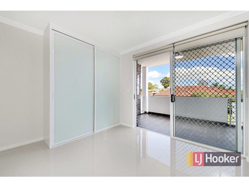15/48 Mountford Ave, Guildford NSW 2161