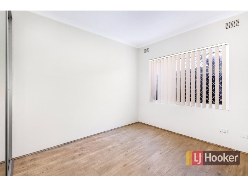 2/61 Macquarie Rd, Auburn NSW 2144