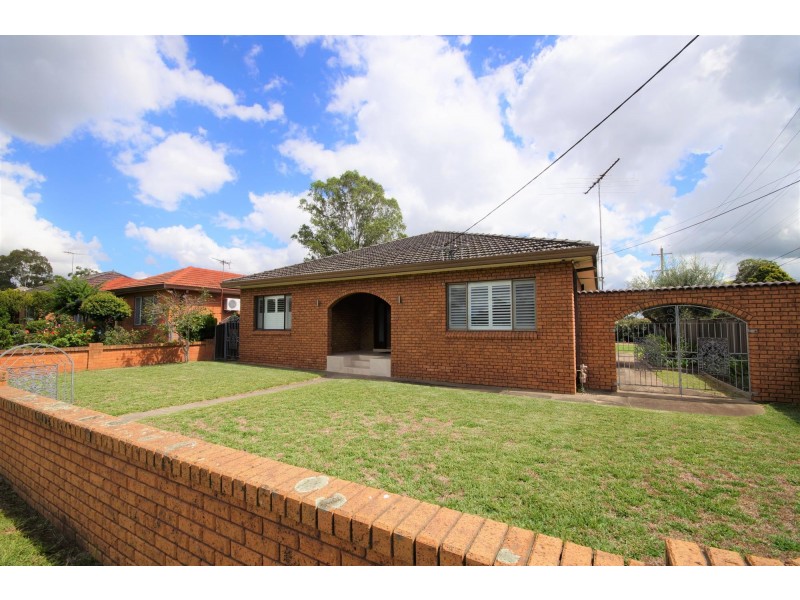 2 Junee St, Marayong NSW 2148