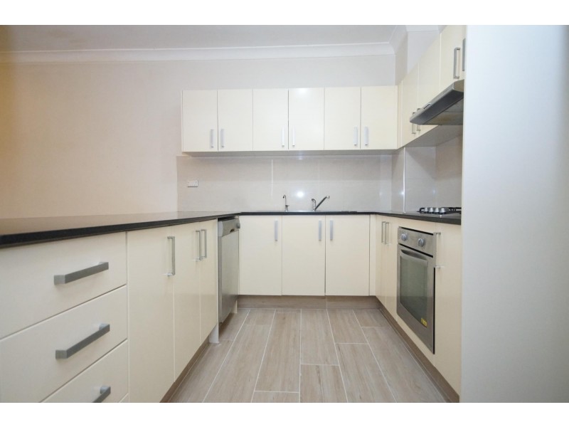 10/2 Amy Street, Regents Park NSW 2143