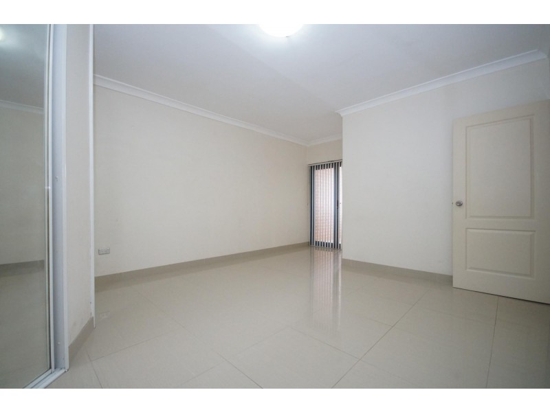 10/2 Amy Street, Regents Park NSW 2143