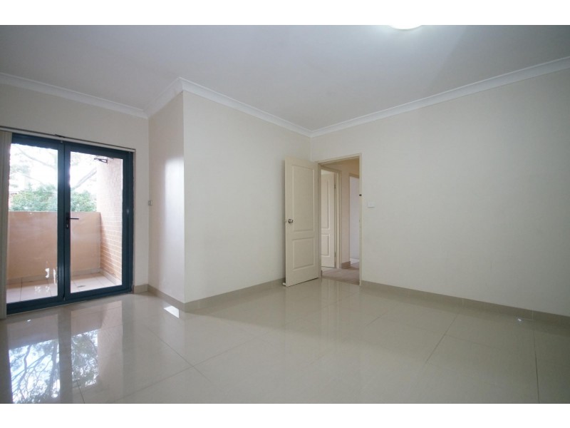 10/2 Amy Street, Regents Park NSW 2143