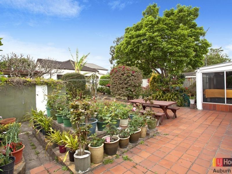 211 Rawson St, Auburn NSW 2144