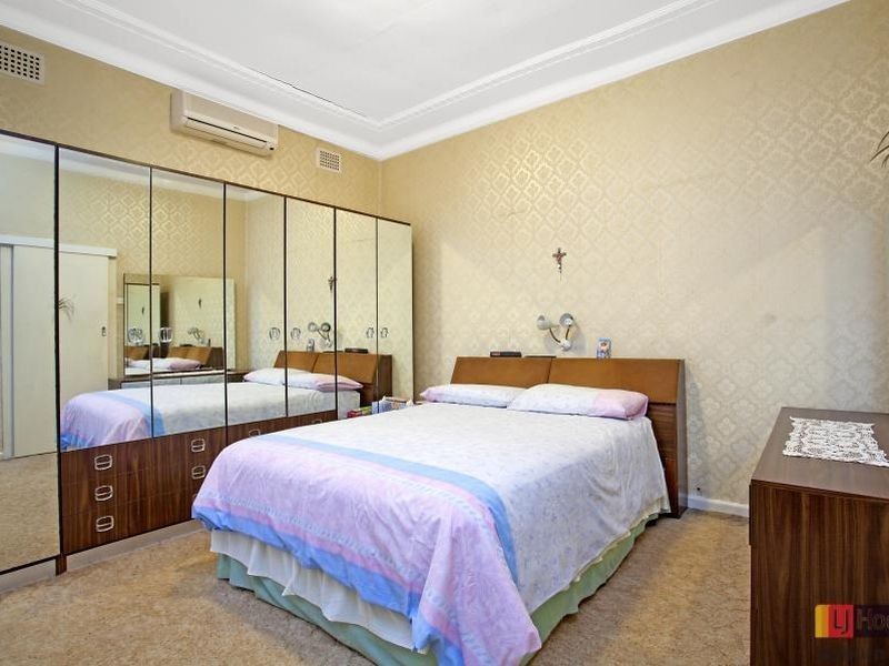 211 Rawson St, Auburn NSW 2144