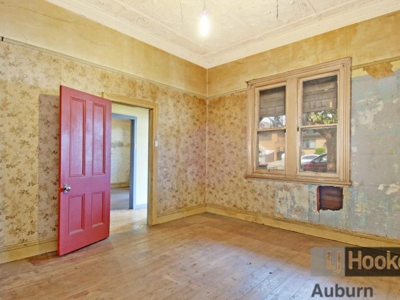 70 Harrow Rd, Auburn NSW 2144