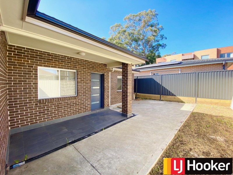 25a Kirkham Rd, Auburn NSW 2144