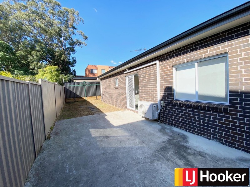 25a Kirkham Rd, Auburn NSW 2144