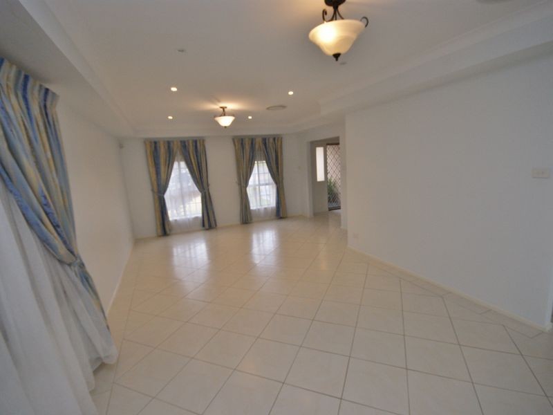 24 Waratah St, Guildford NSW 2161